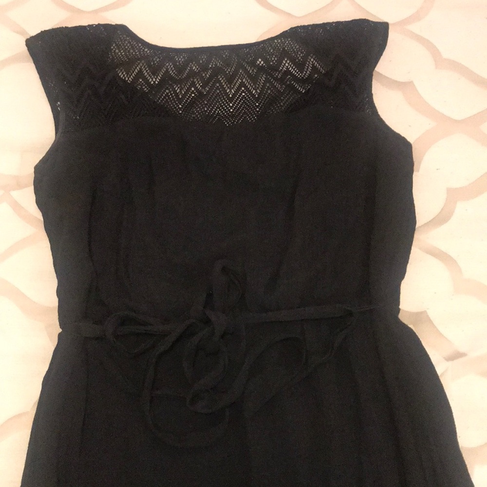 Luxology Black dress. Mesh shoulders w/ belt